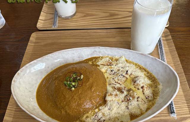 バターチキンカレーとお菓子の店 かくれ椿